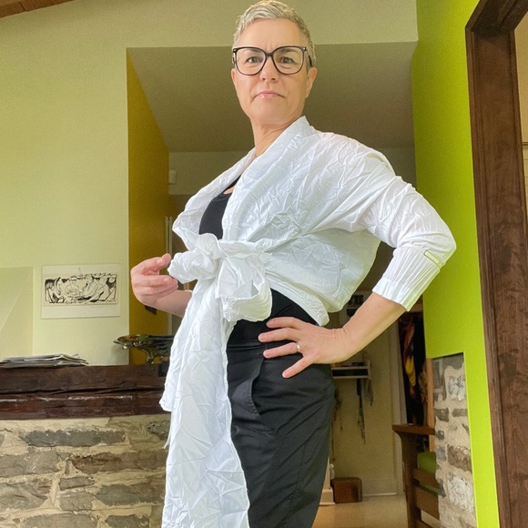 Marie Saint-Pierre designer. White versatile coverall. Light crumpled fabric. S - Picture 14 of 17